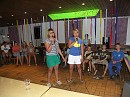 Karaoke 10 * Hannah und Sarah "Uptown girl..." * 3264 x 2448 * (2.19MB)